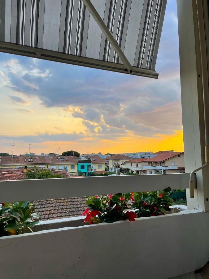 Appartamento Orizzonte เวียเรจโจ ภายนอก รูปภาพ